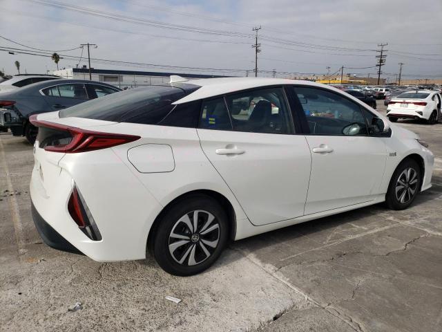 Photo 2 VIN: JTDKARFP5H3002805 - TOYOTA PRIUS 