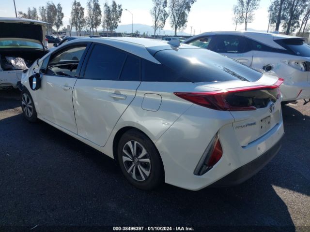 Photo 2 VIN: JTDKARFP5H3005025 - TOYOTA PRIUS PRIME 