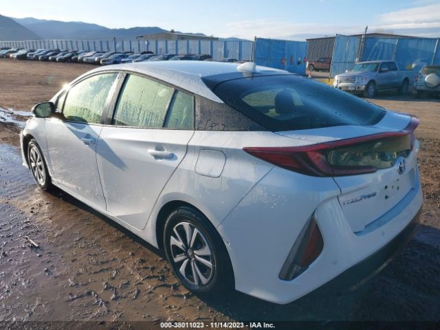 Photo 2 VIN: JTDKARFP5H3049137 - TOYOTA PRIUS PRIME 