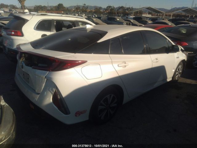 Photo 3 VIN: JTDKARFP5H3060364 - TOYOTA PRIUS PRIME 