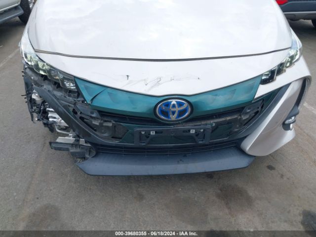 Photo 5 VIN: JTDKARFP5H3066682 - TOYOTA PRIUS PRIME 