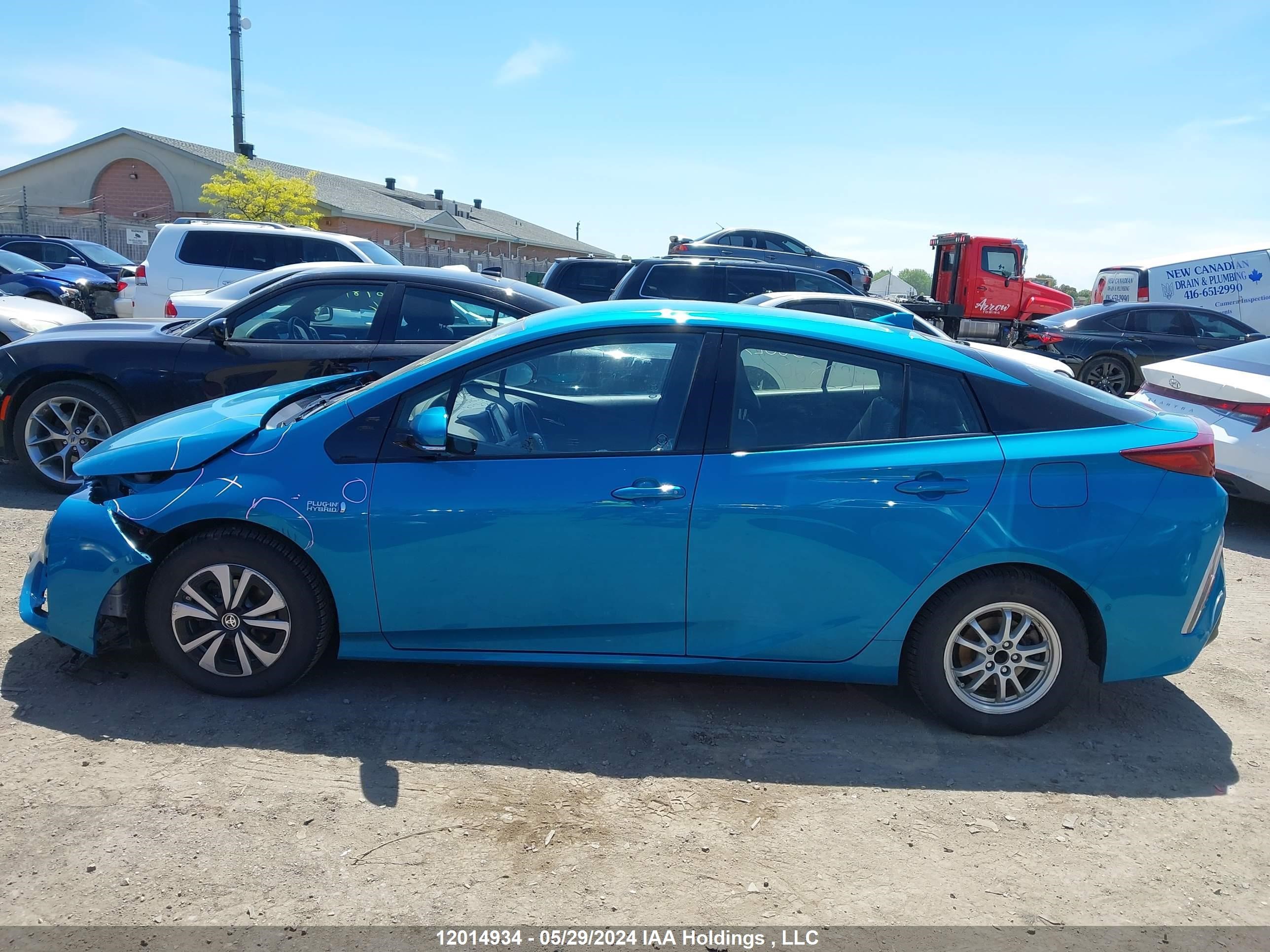 Photo 14 VIN: JTDKARFP5J3080491 - TOYOTA PRIUS 