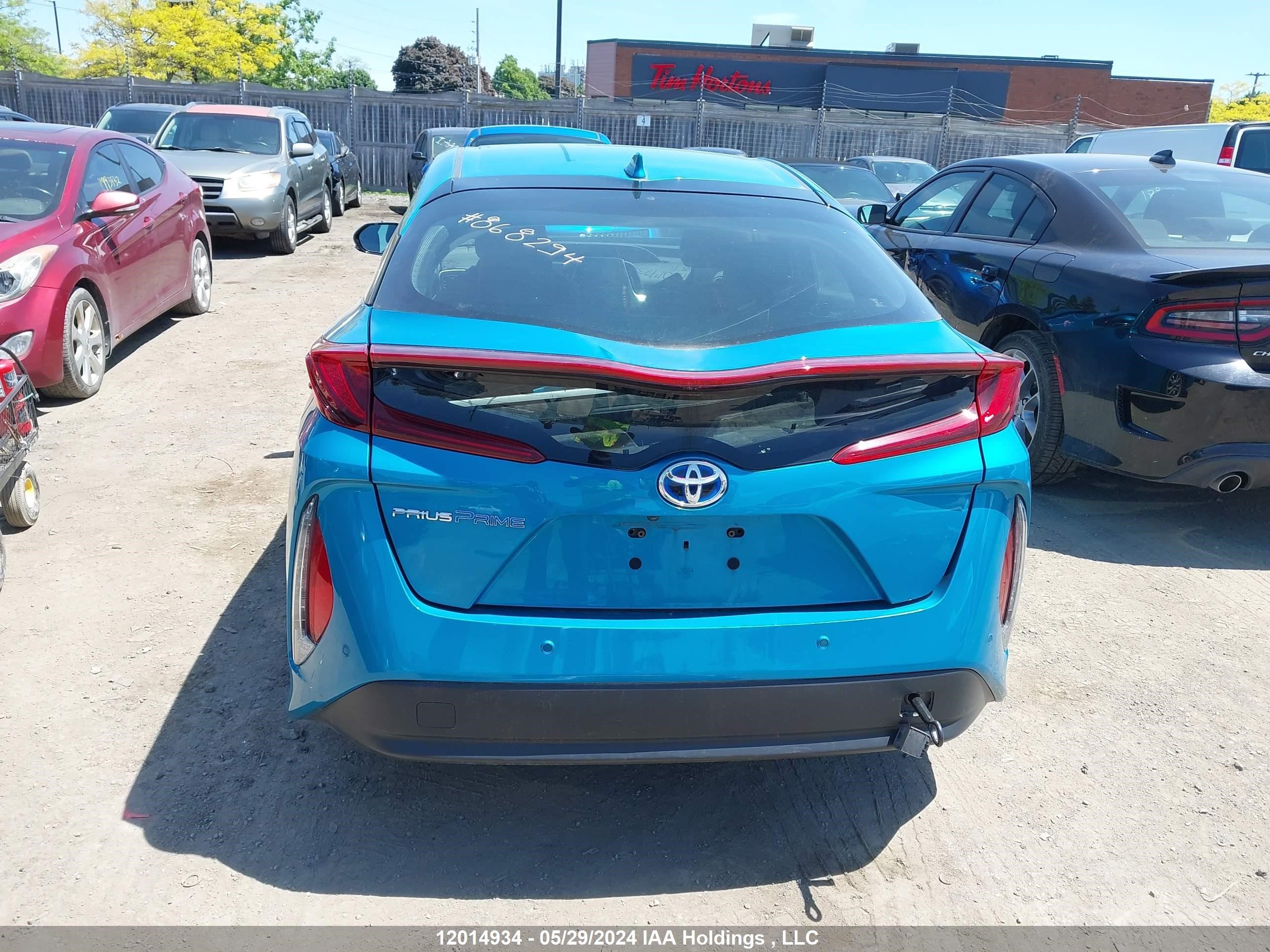 Photo 16 VIN: JTDKARFP5J3080491 - TOYOTA PRIUS 