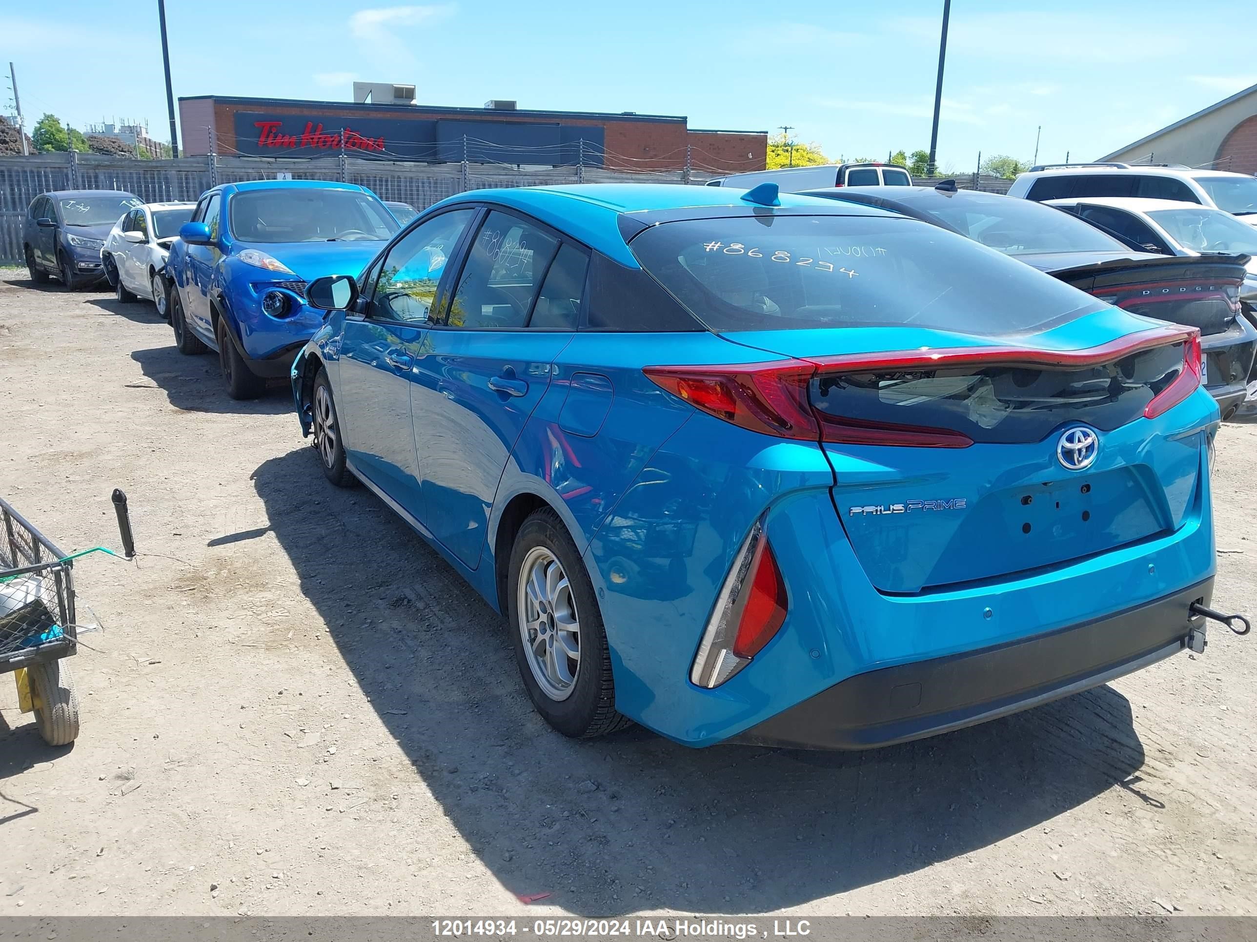 Photo 2 VIN: JTDKARFP5J3080491 - TOYOTA PRIUS 