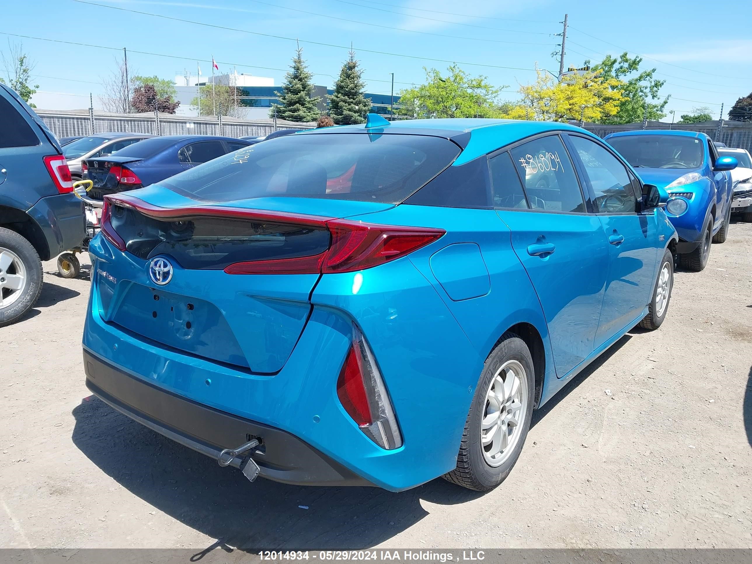 Photo 3 VIN: JTDKARFP5J3080491 - TOYOTA PRIUS 