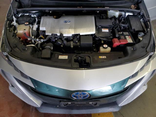 Photo 10 VIN: JTDKARFP5J3100982 - TOYOTA PRIUS 