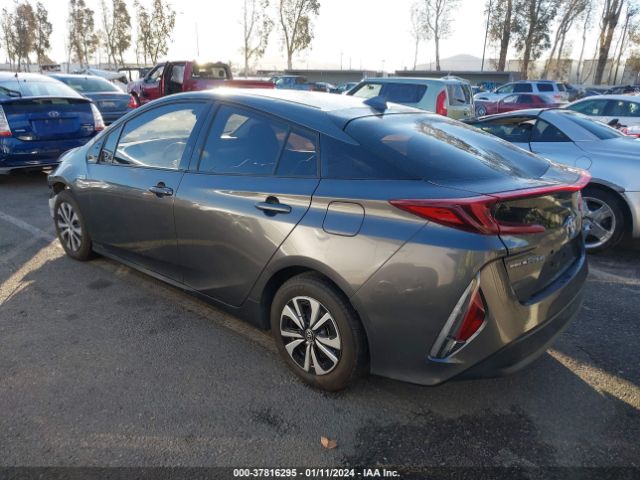 Photo 2 VIN: JTDKARFP5K3117539 - TOYOTA PRIUS PRIM 