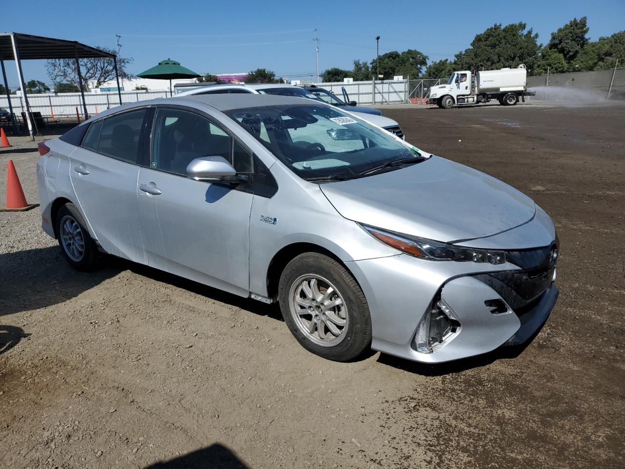 Photo 3 VIN: JTDKARFP5L3145939 - TOYOTA PRIUS 