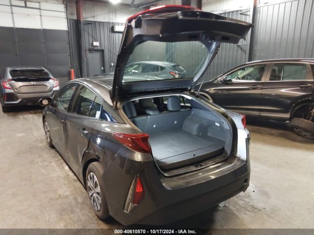 Photo 2 VIN: JTDKARFP5L3159419 - TOYOTA PRIUS PRIME 