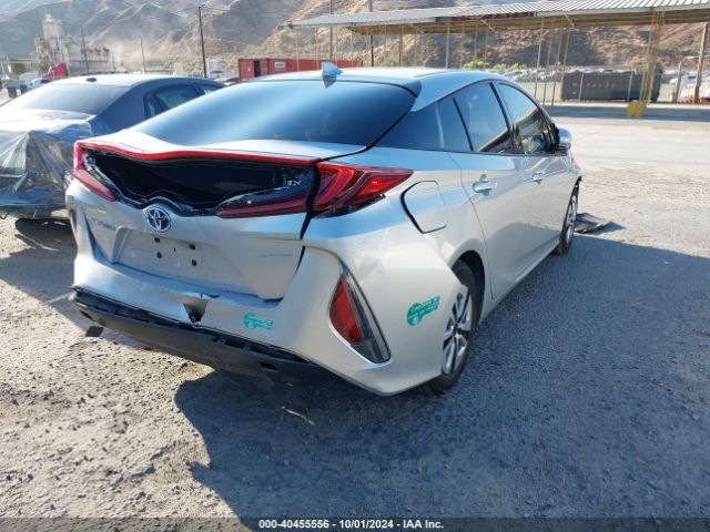 Photo 3 VIN: JTDKARFP6H3001582 - TOYOTA PRIUS PRIME 