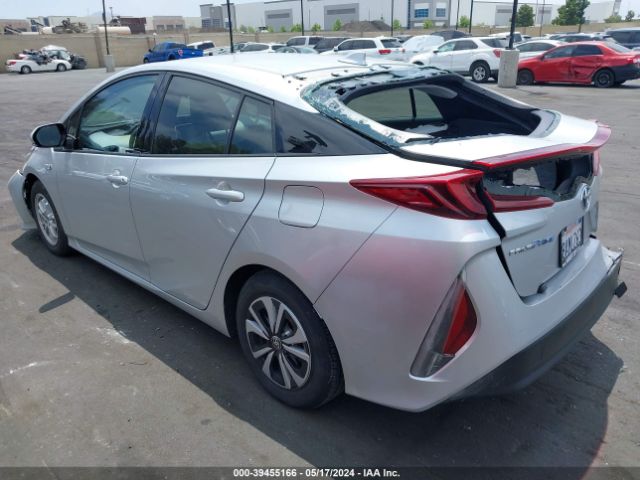 Photo 2 VIN: JTDKARFP6H3039457 - TOYOTA PRIUS PRIME 