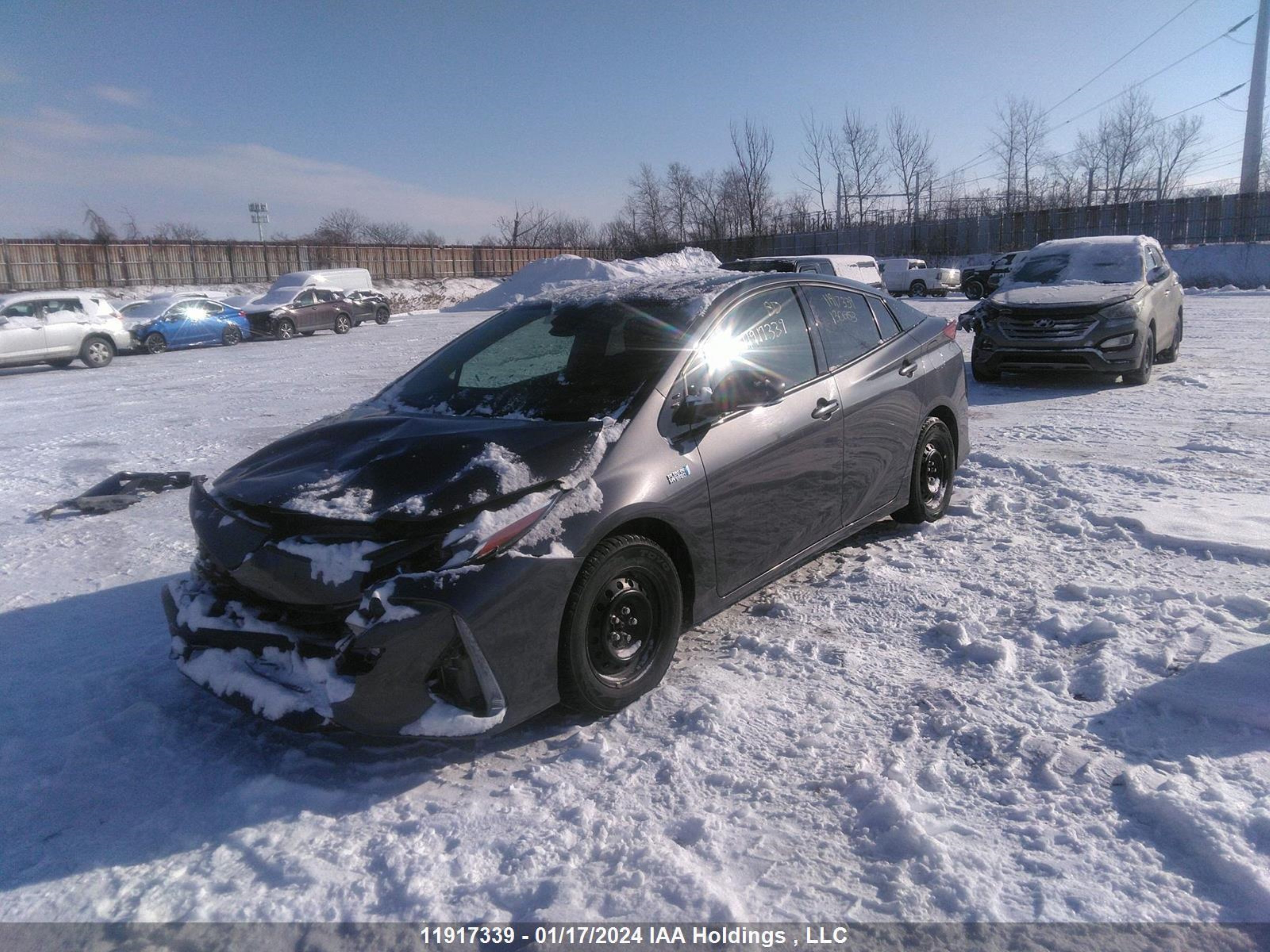 Photo 1 VIN: JTDKARFP6L3130253 - TOYOTA PRIUS 