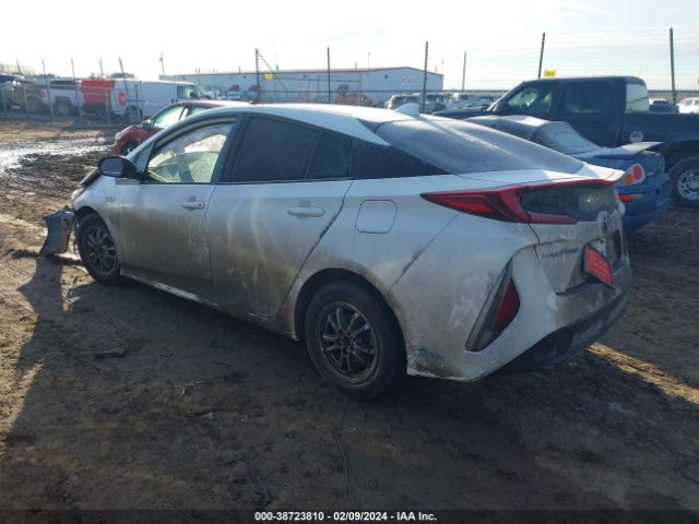 Photo 2 VIN: JTDKARFP6L3142077 - TOYOTA PRIUS PRIME 