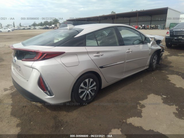 Photo 3 VIN: JTDKARFP6L3147487 - TOYOTA PRIUS PRIME 