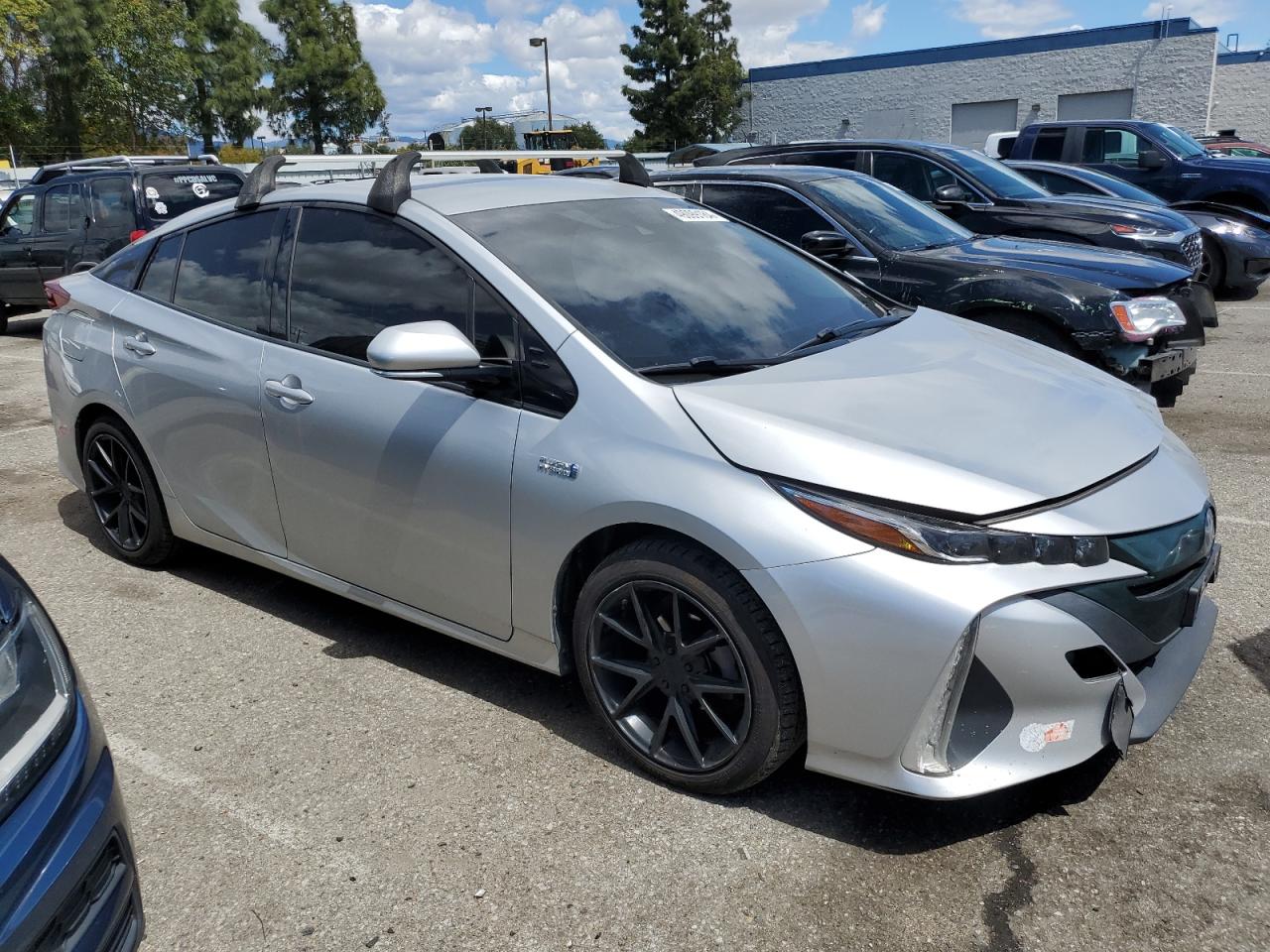 Photo 3 VIN: JTDKARFP7H3051097 - TOYOTA PRIUS 