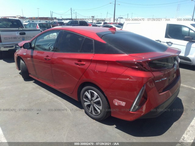 Photo 2 VIN: JTDKARFP7H3063802 - TOYOTA PRIUS PRIME 