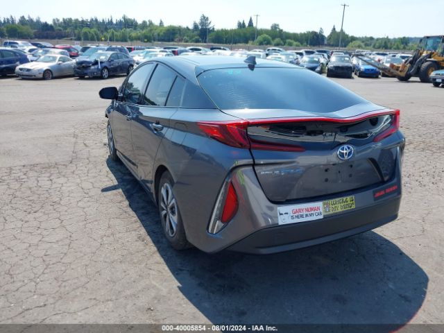 Photo 2 VIN: JTDKARFP7J3079617 - TOYOTA PRIUS PRIME 