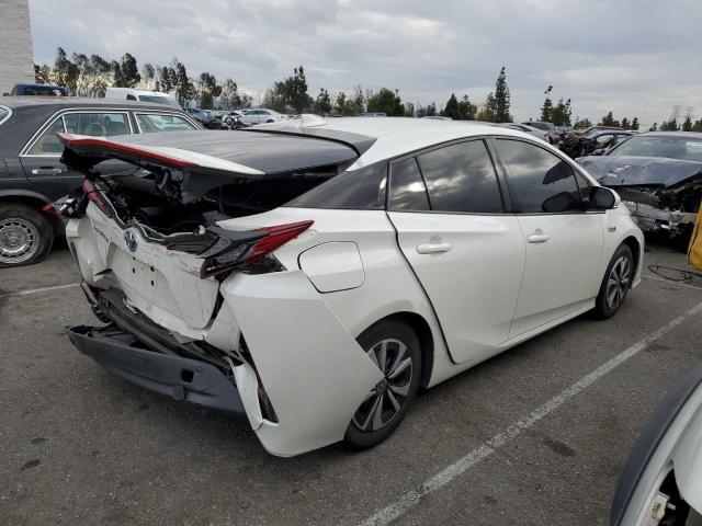 Photo 2 VIN: JTDKARFP7J3090620 - TOYOTA PRIUS 