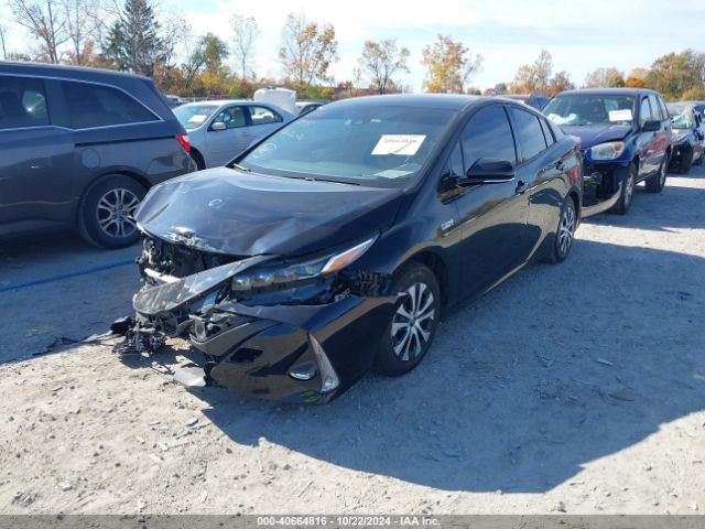 Photo 1 VIN: JTDKARFP7L3137910 - TOYOTA PRIUS PRIME 