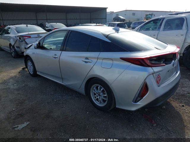 Photo 2 VIN: JTDKARFP8H3002250 - TOYOTA PRIUS PRIME 