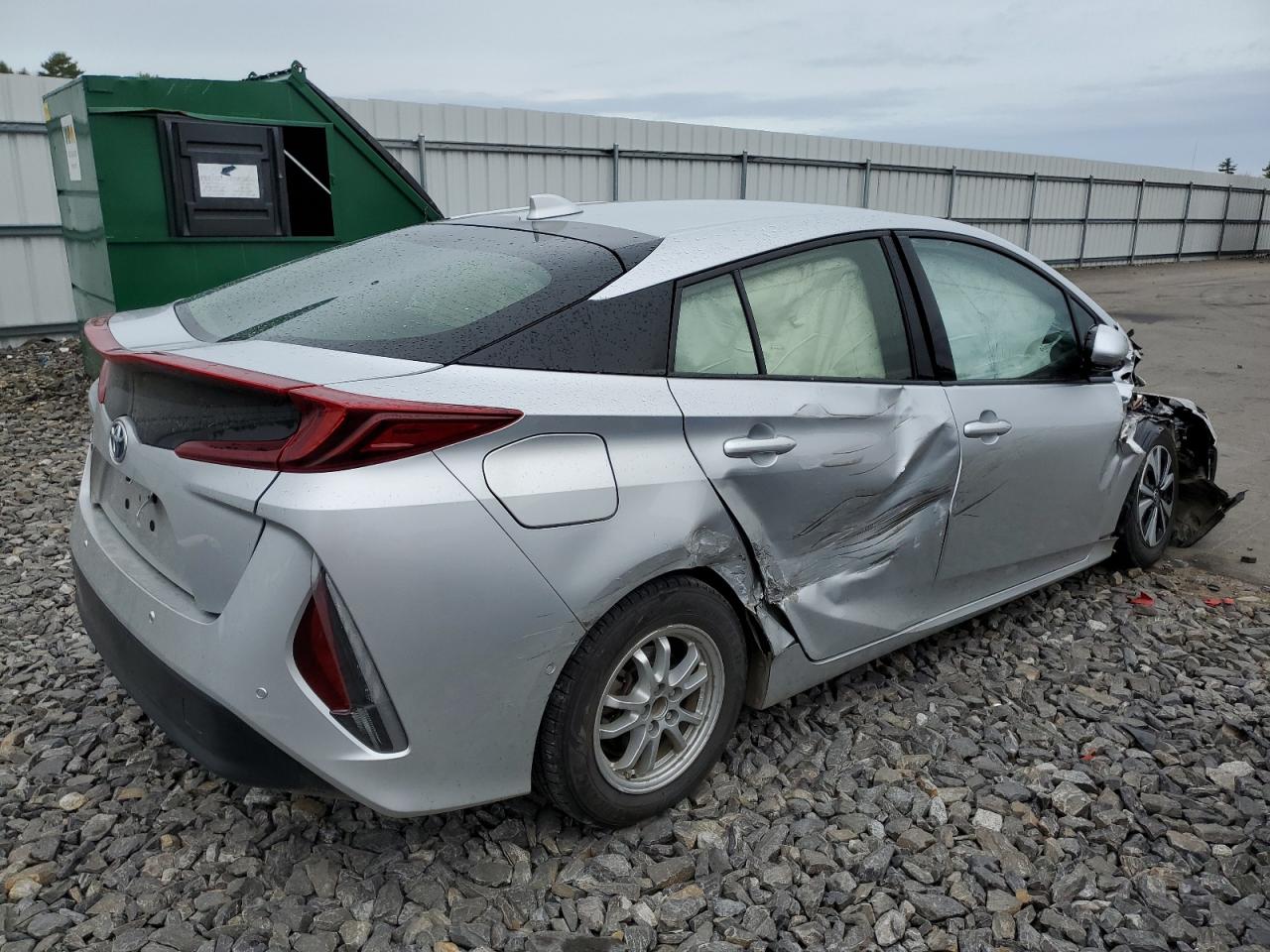 Photo 2 VIN: JTDKARFP8H3006329 - TOYOTA PRIUS 