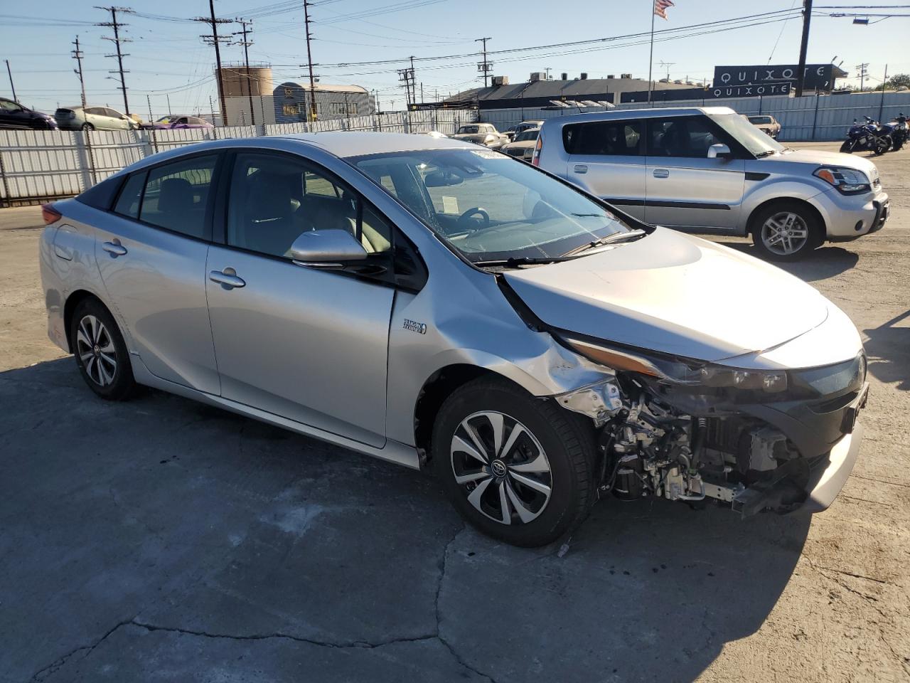 Photo 3 VIN: JTDKARFP8H3023910 - TOYOTA PRIUS 