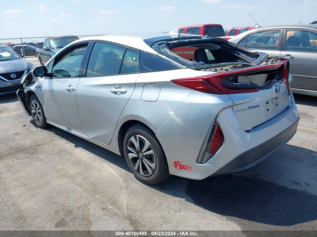 Photo 2 VIN: JTDKARFP8H3041033 - TOYOTA PRIUS PRIME 