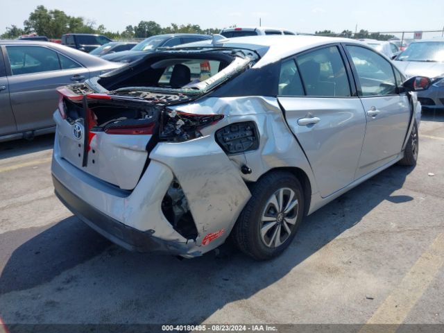 Photo 3 VIN: JTDKARFP8H3041033 - TOYOTA PRIUS PRIME 