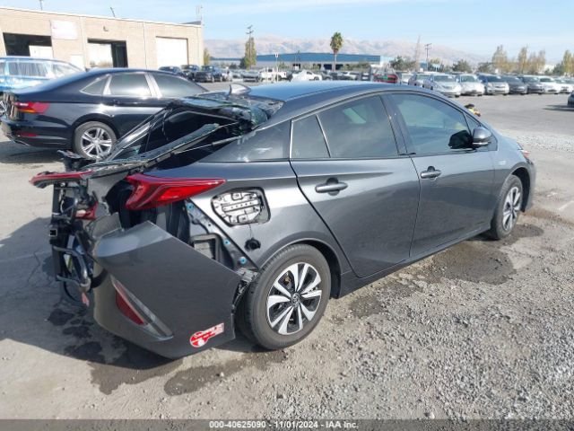 Photo 3 VIN: JTDKARFP8H3053098 - TOYOTA PRIUS PRIME 