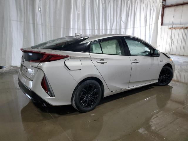 Photo 2 VIN: JTDKARFP8J3079366 - TOYOTA PRIUS PRIM 