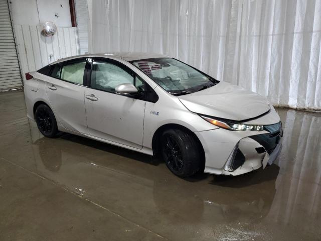 Photo 3 VIN: JTDKARFP8J3079366 - TOYOTA PRIUS PRIM 