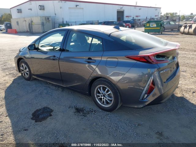 Photo 2 VIN: JTDKARFP8J3096149 - TOYOTA PRIUS PRIME 