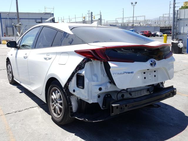 Photo 2 VIN: JTDKARFP8J3096846 - TOYOTA PRIUS PRIM 