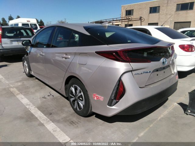 Photo 2 VIN: JTDKARFP8J3097852 - TOYOTA PRIUS PRIM 