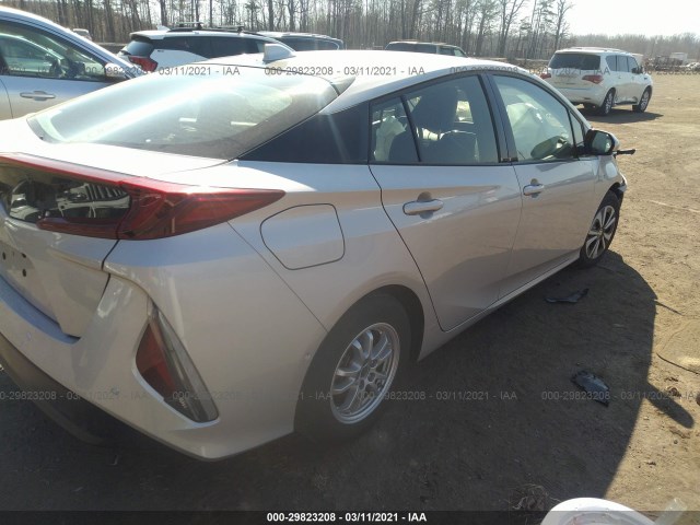 Photo 3 VIN: JTDKARFP8K3111010 - TOYOTA PRIUS 