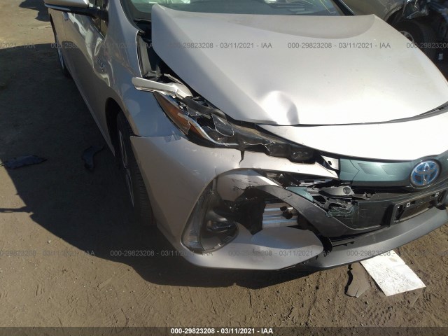 Photo 5 VIN: JTDKARFP8K3111010 - TOYOTA PRIUS 