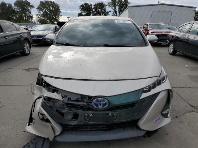 Photo 4 VIN: JTDKARFP8K3118880 - TOYOTA PRIUS 