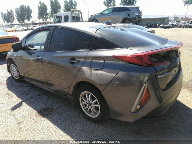 Photo 2 VIN: JTDKARFP8L3135910 - TOYOTA PRIUS PRIME 