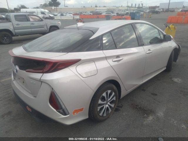 Photo 3 VIN: JTDKARFP8L3141240 - TOYOTA PRIUS PRIME 