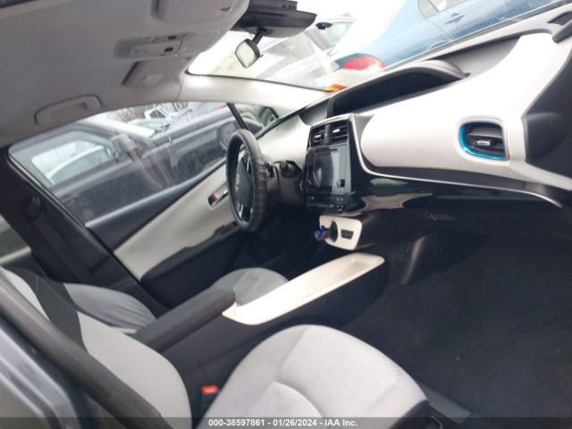 Photo 4 VIN: JTDKARFP9H3003858 - TOYOTA PRIUS PRIME 