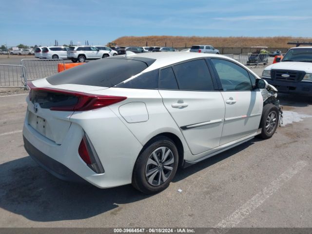 Photo 3 VIN: JTDKARFP9H3016304 - TOYOTA PRIUS PRIME 