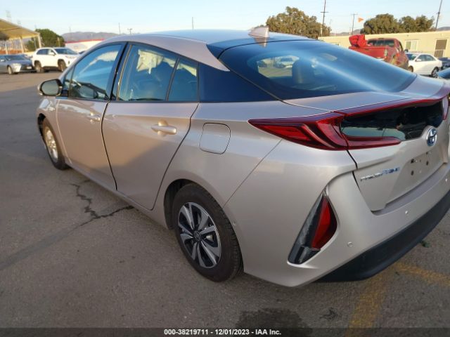 Photo 2 VIN: JTDKARFP9H3018781 - TOYOTA PRIUS PRIME 