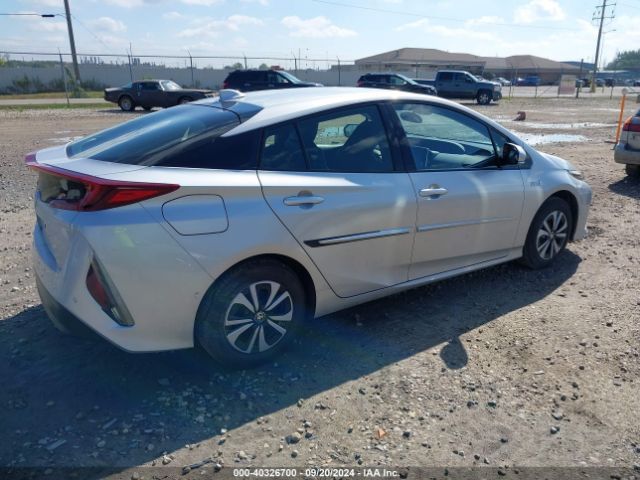 Photo 3 VIN: JTDKARFP9H3048850 - TOYOTA PRIUS PRIME 