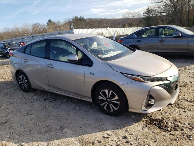 Photo 3 VIN: JTDKARFP9J3084401 - TOYOTA PRIUS 