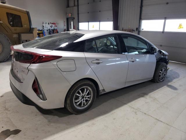 Photo 2 VIN: JTDKARFP9L3122874 - TOYOTA PRIUS 