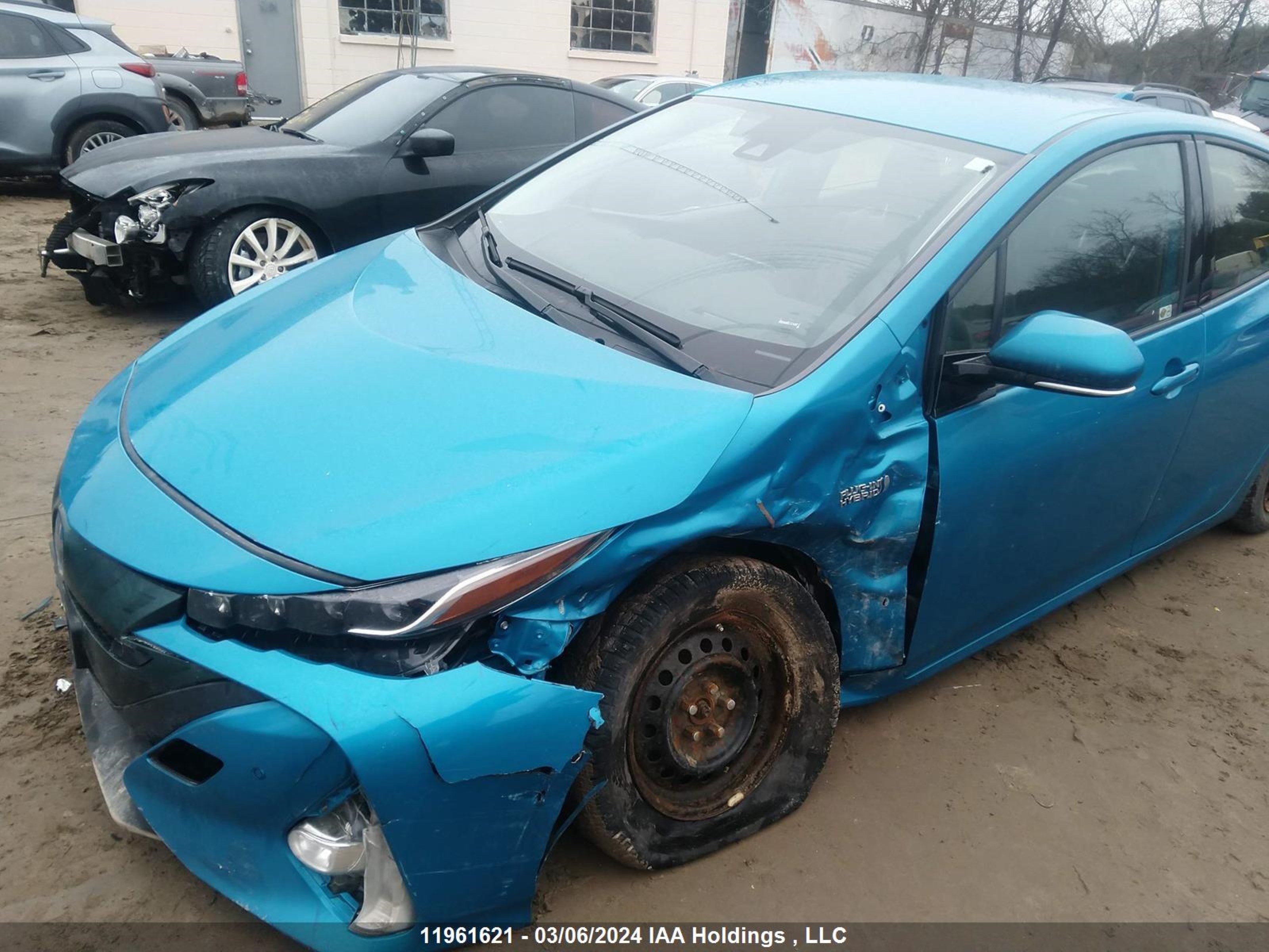 Photo 5 VIN: JTDKARFP9L3126424 - TOYOTA PRIUS 