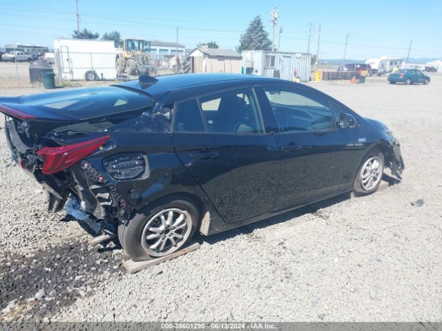 Photo 3 VIN: JTDKARFP9L3153218 - TOYOTA PRIUS PRIME 