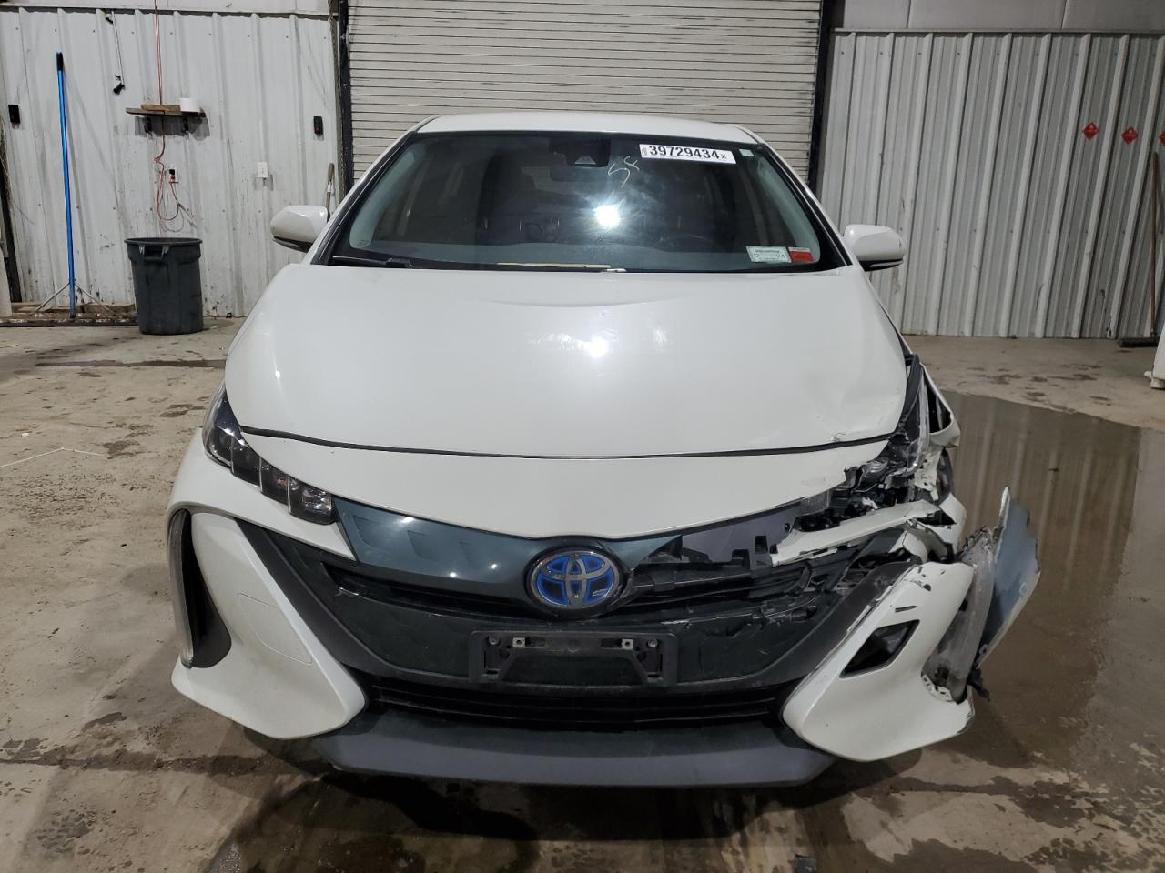 Photo 4 VIN: JTDKARFP9L3155373 - TOYOTA PRIUS 