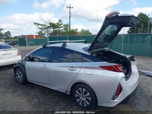 Photo 2 VIN: JTDKARFP9L3155812 - TOYOTA PRIUS PRIME 