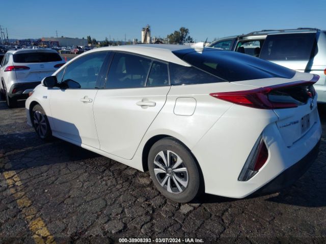 Photo 2 VIN: JTDKARFPXH3016425 - TOYOTA PRIUS PRIME 